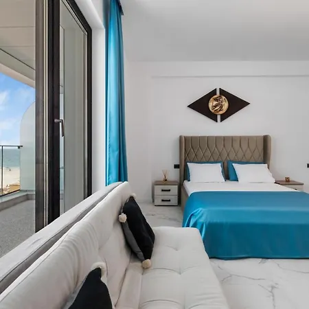 Saint George & Sea View Apartment Mamaia