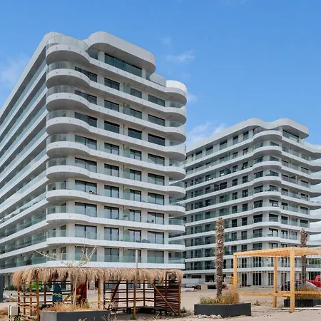 Saint George & Sea View Apartman *